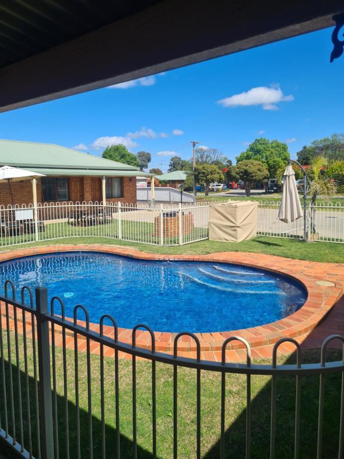 Regency Court Motel Cobram Exteriér fotografie